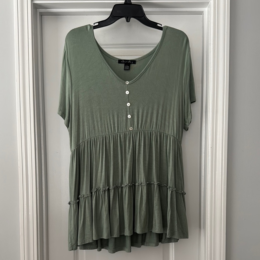 Green Short Sleeve Tiered Tunic (L)